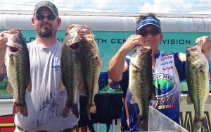 Kenny & Courtney Harris with the D'Arbonne winners